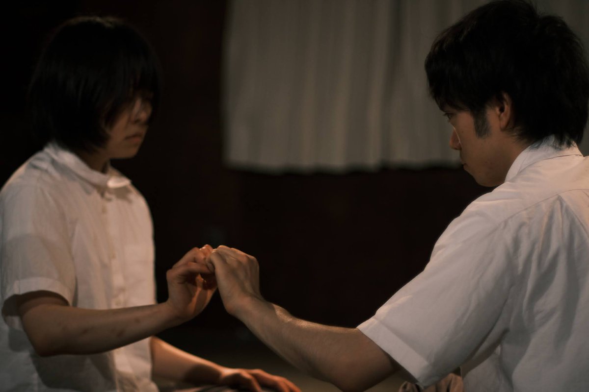 tetsu_subtle's tweet photo. A-ka*Tetsu dance stream01
『世界とのあの素朴な接触』
5/16-17 @カフェムリウイ
→無事終演しました！

全公演ほぼ満席で、たくさんのお運びありがとうございました！
また創作に関わって頂いた皆様にも大変感謝しております。
引き続き踊りに触れ続けていきたいです。

(撮影：渡辺拓実) https://t.co/JMRGEYaEne