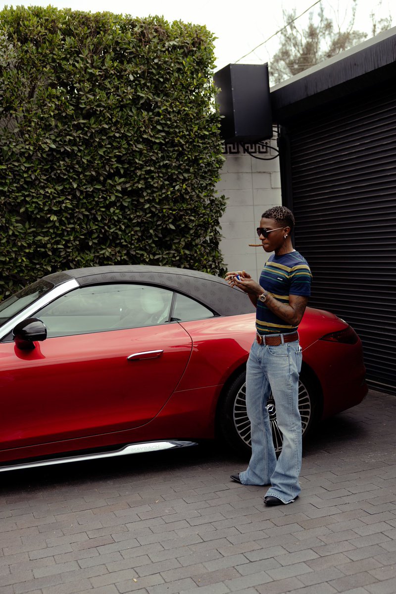 Loseyi tweet media