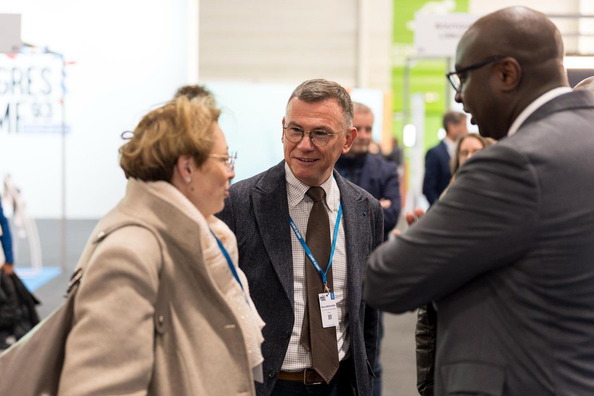 brunobeschizza's tweet photo. Ce mardi matin au parc des expositions du Bourget pour le premier congrès de l’Association des Maires de la Seine-Saint-Denis en présence de @vpecresse, du Préfet et du Procureur de la République.

Un moment important pour échanger sur les enjeux et l’avenir de notre département. https://t.co/DMEGRNKLML