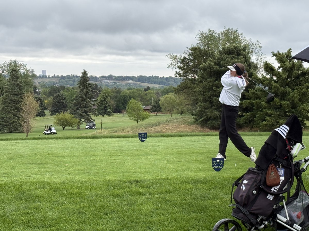 BerthoudHS's tweet photo. Rain and cold won’t derail a great showing at State golf for Berthoud. The team is sitting in 4th with 9 holes left here at Foothills Golf course. https://t.co/YHcslHzA1E