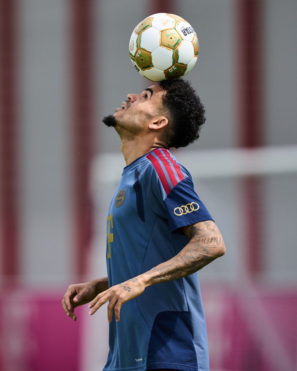 FC Bayern tweet media