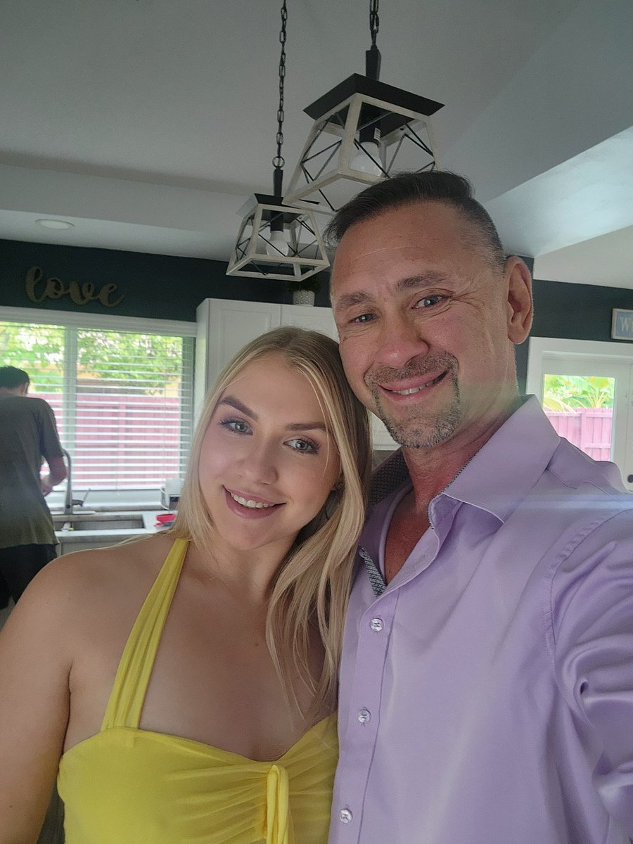 TheLuckyStepdad's tweet photo. What a fun time on set today with @MaiseyMonroe  shooting for @MyPervyFamily Love shooting for them. Its always something Interesting.
@teambrian2016 https://t.co/bXV2WXmery