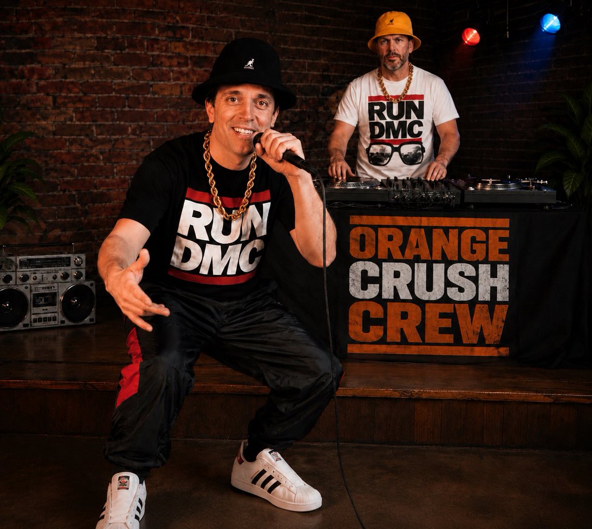 RyanMullen1's tweet photo. @CuseSportsTalk_ @SteveInfantiNC9 told co-host @pauliescibilia one band shirt he’d wear was @OfficialRunDMC , but Steve and Paulie never said they are the Orange Crush Crew! https://t.co/6DxRt6pU6E
