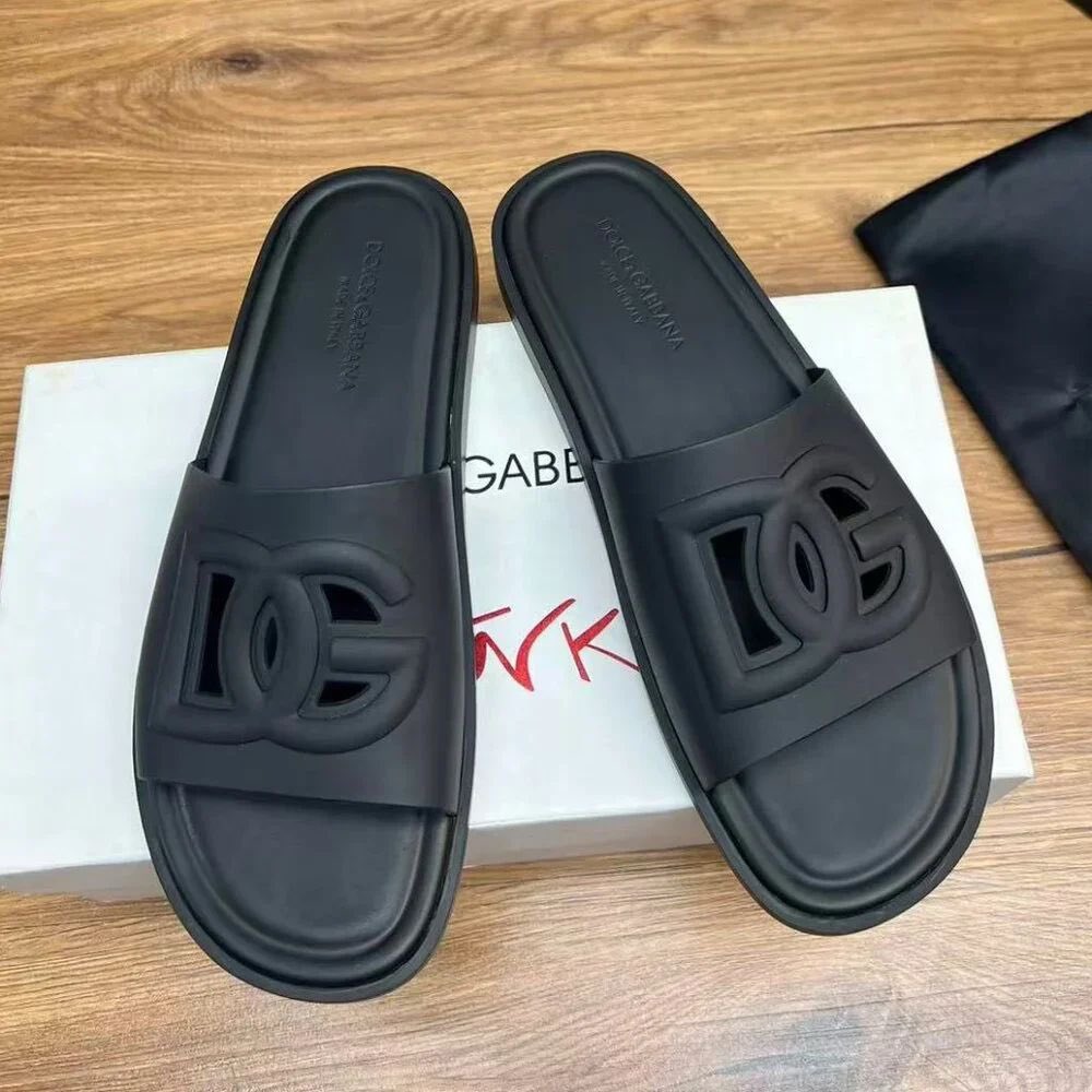 Naberz shoes tweet media
