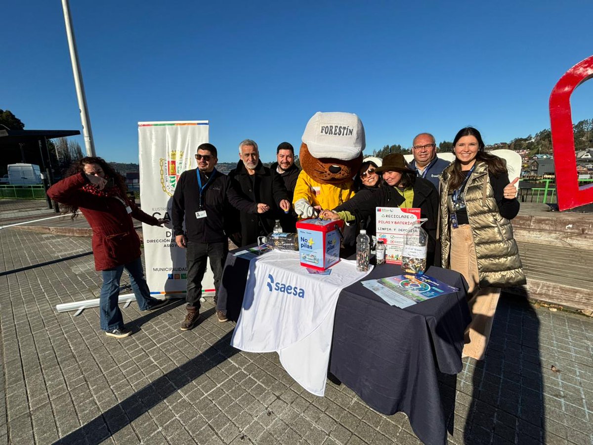 rrppcastro's tweet photo. Castro lanza una nueva versión de la campaña “No + Pilas” 🪫

👉La iniciativa es impulsada por la empresa Saesa junto a la Dirección de Medio Ambiente, Aseo y Ornato de la Municipalidad de Castro, en el marco de la conmemoración del Día Internacional del Reciclaje.♻️ https://t.co/8GXD66Mi9O