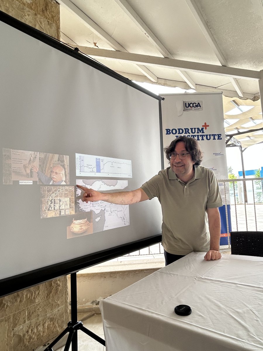 BodrumInstitute's tweet photo. 🟠🔵 Day 2 of Archeopolitics III!

Today, Prof. Erdem Denk (@erdemdnk) explores “The Challenge of the Barbarians of the Steppes with the Settlements,” opening a rich discussion on encounters, tensions, and transformations across history. 🌍

#ArcheopoliticsIII @arkeopolitics https://t.co/dguIiyH9n5