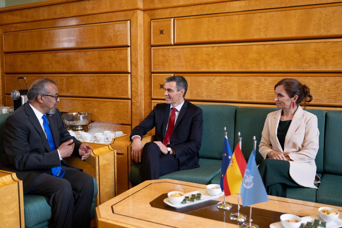DrTedros's tweet photo. “Reshaping global health: a shared responsibility” is the theme of #WHA79. What an honour it was to listen to Prime Minister @sanchezcastejon deliver a masterclass in exactly that: the conscience of shared responsibility, multilateralism, and solidarity.

Thank you, Prime Minister, for stepping forward — and for calling on the world’s leaders to join #Spain in putting humanity first.
