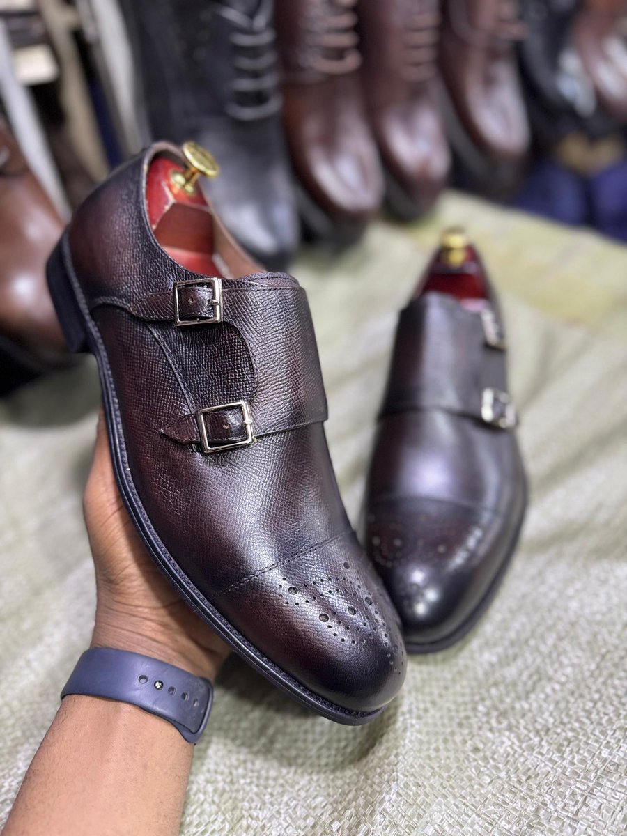 Naberz shoes tweet media