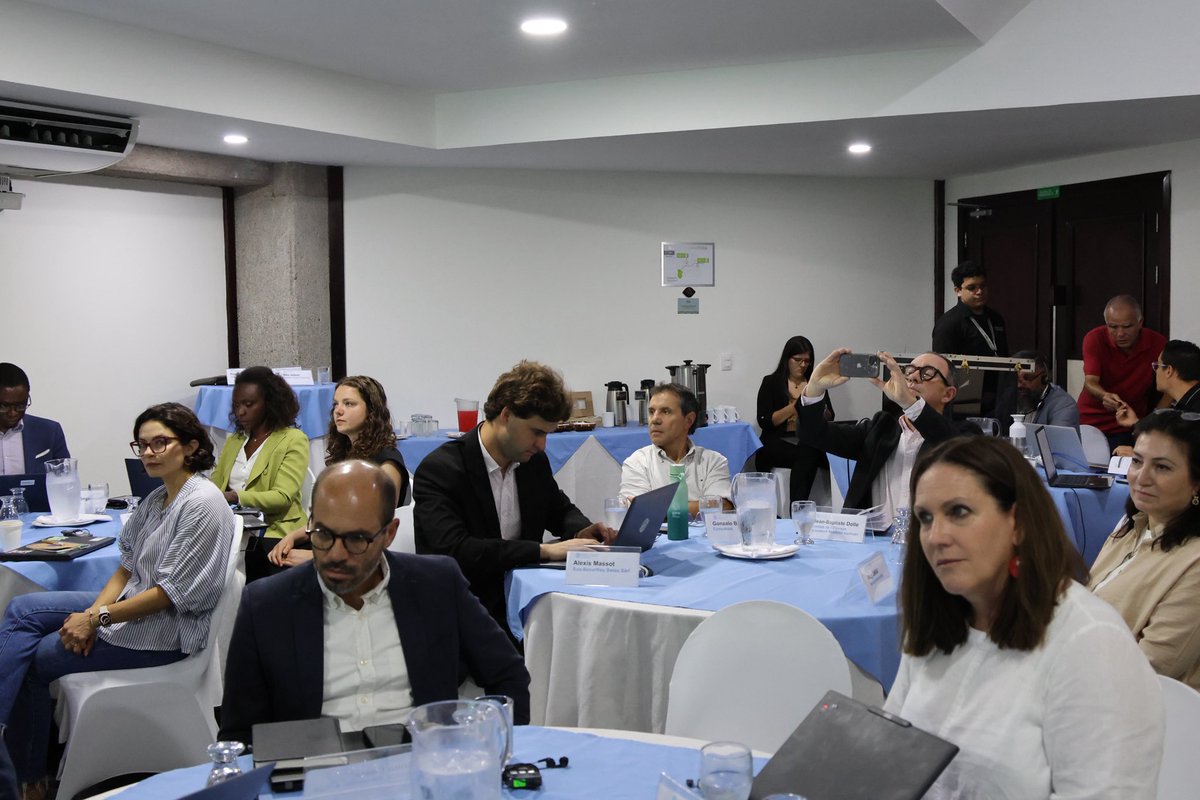 FAOCostaRica's tweet photo. 🇨🇷 #CostaRica es referente en ganadería sostenible 🐄 y fue elegida como sede de la segunda consulta técnica de la @FAO sobre mercados de carbono en sistemas ganaderos.

Este es un espacio para compartir aprendizajes y fortalecer capacidades con enfoque ambiental y equidad social https://t.co/lqAoyCNtYf