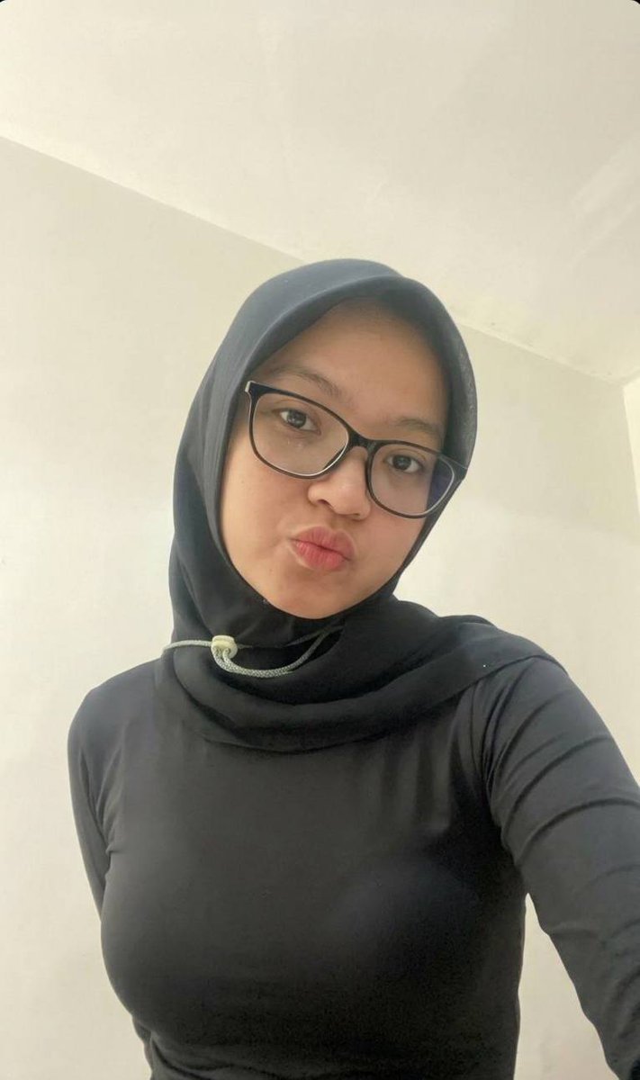 redscared_'s tweet photo. Semalem cocoknya harga berapa nih, doi? https://t.co/5jkSEv5SAe