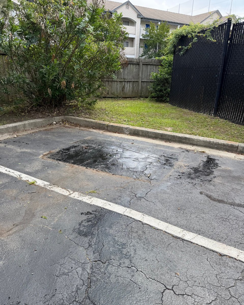 BDJunkremoval's tweet photo. 🛏️ Mattress Removal 
🐾 Black Dog Junk Removal 
👉 Ready for your transformation? Contact us today! ☎️ 843-920-JUNK (5865) 
⚡ Fast and Friendly Service 
📍 Charleston, SC
#BlackDogJunkRemoval #CharlestonSC #JunkRemoval #MatressRemoval #JunkRemovalNearMe #Transformation https://t.co/aDK5RNIu4e