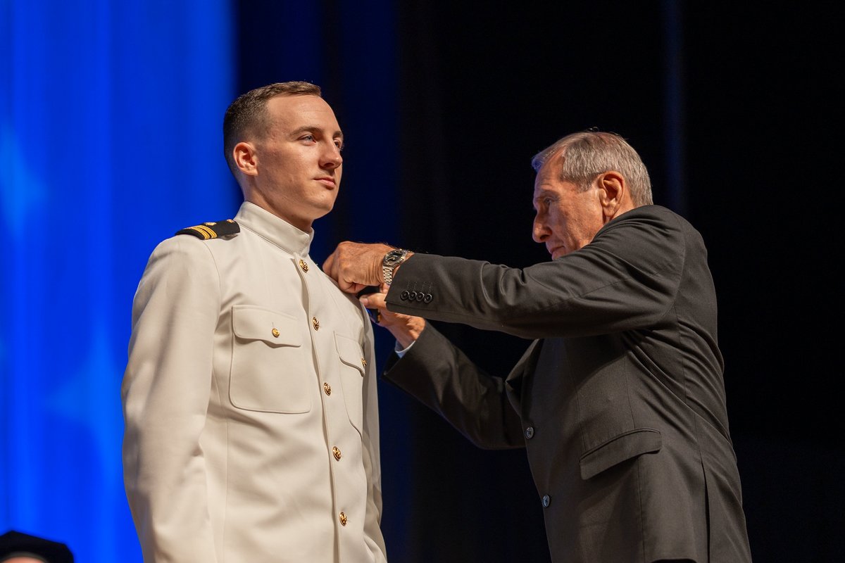 UCFMed's tweet photo. Relive the pride, celebration and joy of M.D. Commencement! 🎓

Check out our full photo album at https://t.co/hRH66Q6gax. 📸 https://t.co/T1yqtzeMDN