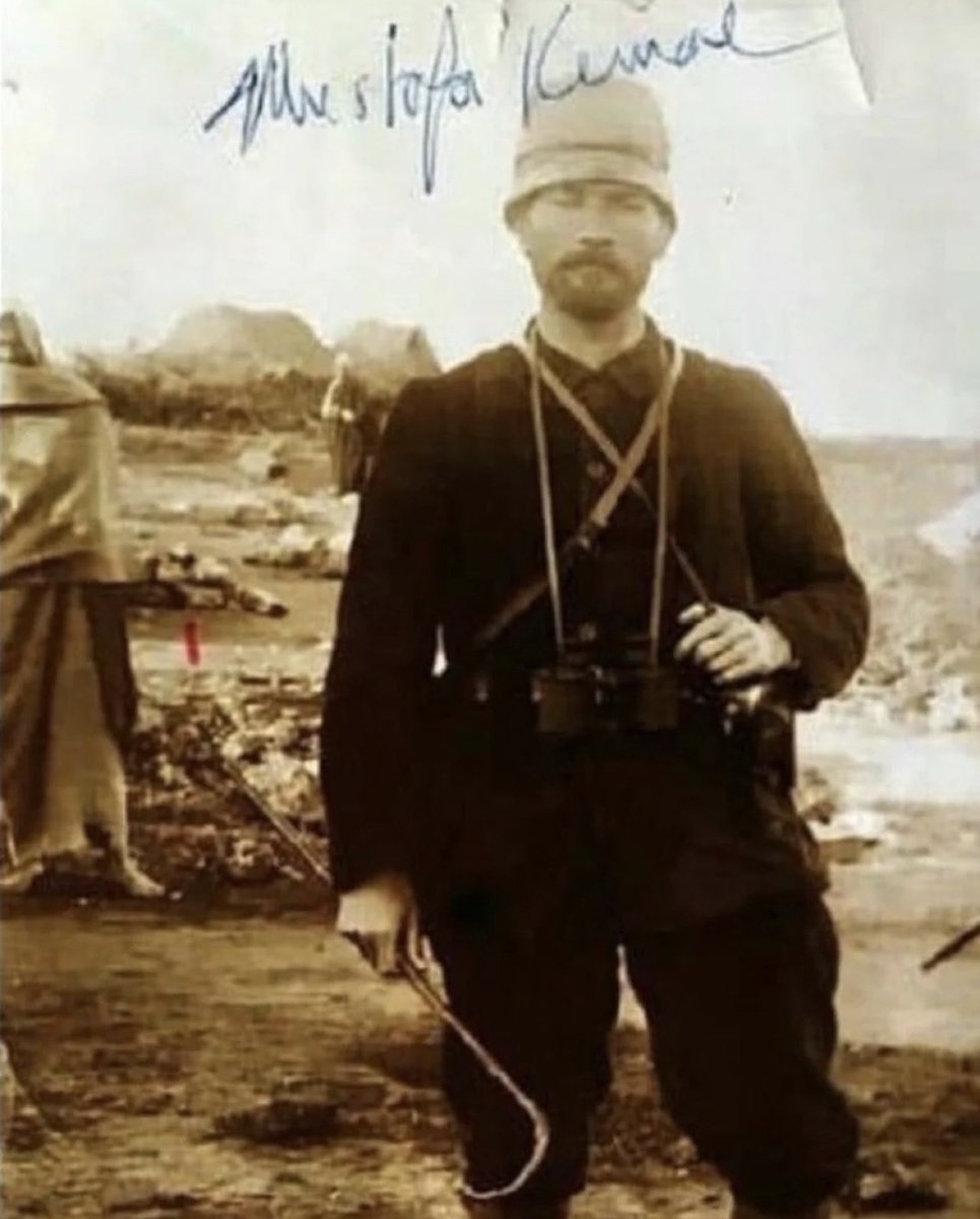 Sibeltash's tweet photo. Mustafa Kemal Atatürk, #19Mayıs1919 ’da Samsun’da milli mücadeleyi başlatır. Amasya, Erzurum,Sivas’taki hareketin, kurulacak yeni devletin adımları burada atılır. Bu kararlılık Türk milletine özgür bir hayat verir. Atatürk’ü ve silah arkadaşlarını minnet ve saygıyla anıyorum. 🌹 https://t.co/gvZBmNOpuq