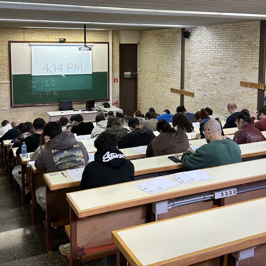 CdlUvigo's tweet photo. 🟨 Hoxe, 🗓️1️⃣9️⃣ de maio, estamos a administrar os exames #CertAcles #inglés.👏🏻 Boa sorte ás persoas candidatas! 🍀
#centrodelinguasUVIGO @uvigo #UVigo100x100 https://t.co/XCQtI8r90S
