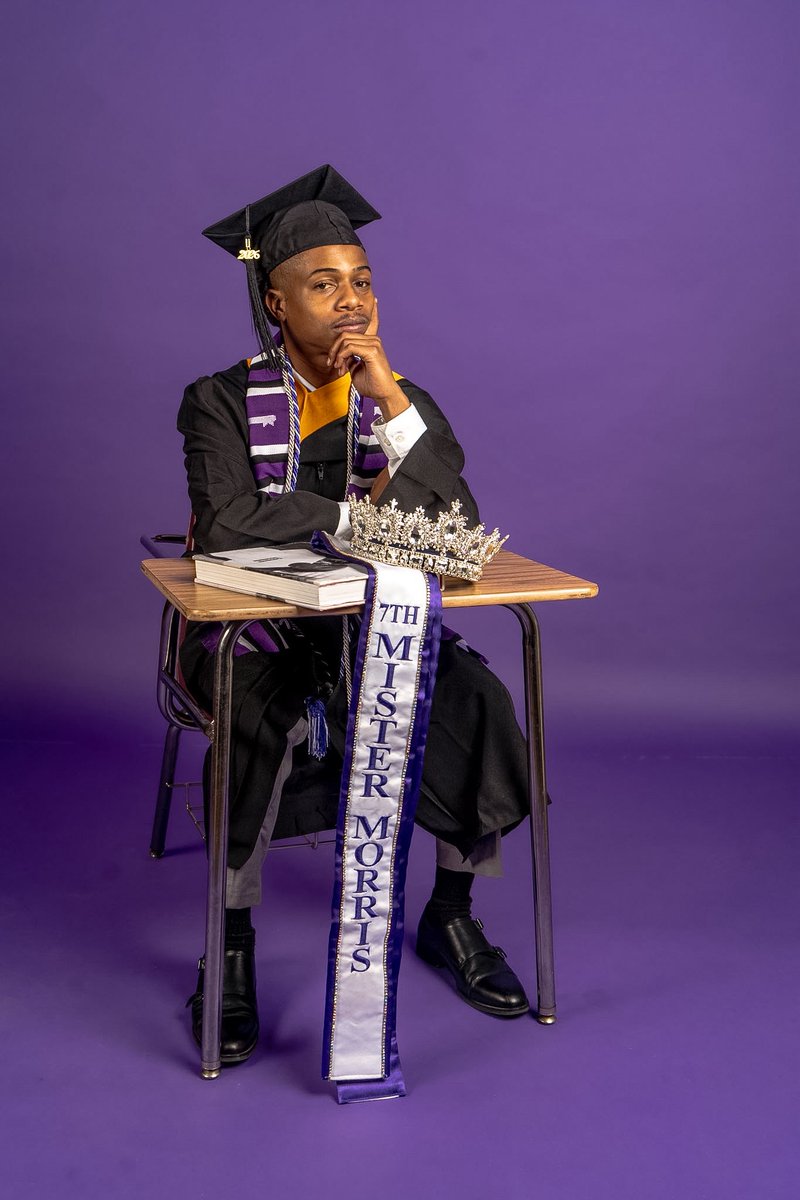 prolific_813's tweet photo. Samuelle J. Walker
B.S. Business - OML 
Cum Laude 🧏🏾‍♂️ https://t.co/RxFUp57X9h