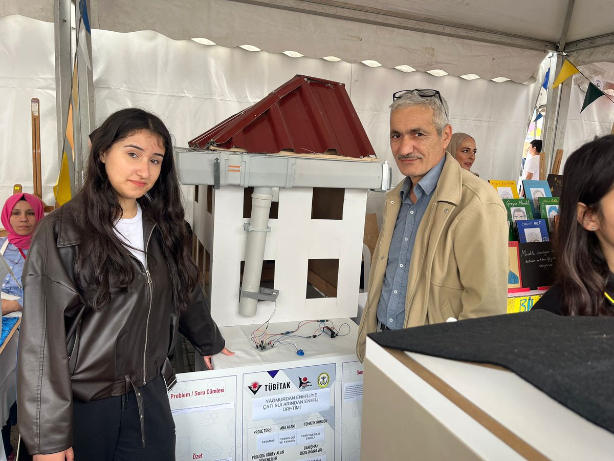 SultanbeyliAndL's tweet photo. 🧪✨ Sultanbeyli Anadolu Lisesi olarak TÜBİTAK Proje Şenliği’nde yerimizi aldık!

#TÜBİTAK4006 #BilimŞenliği #STEM #GençMucitler #SultanbeyliAnadoluLisesi

@tc_istanbul 
@tcsultanbeyli
@sultanbeyli_mem
@istanbulilmem
@tcmeb
@sureyyaaydinmeb
@alitombastr 
@SultanbeyliKM https://t.co/FzqO6mH9up