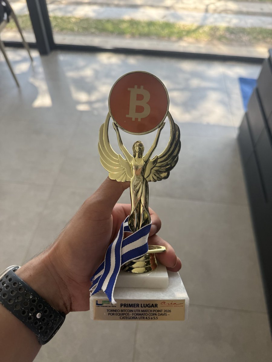 Ricky2ffu's tweet photo. BTC tennis trophy in El Salvador https://t.co/oGENrmoflo