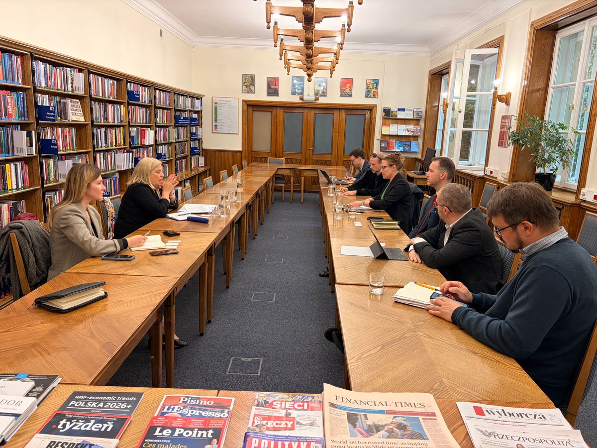 castiml's tweet photo. Honored to be at @aseforg Workshop “Threat Landscapes in Europe &amp; Asia Pacific Diplomatic Negotiations in a Shifting World Order” with 24 young diplomats from Asia &amp; Europe on 🇪🇺Indo-Pacific Strategy &amp; shifting security dynamics #EUIndoPacific 🙏 @AD_MSZ @PolandMFA @PISM_Poland https://t.co/lCbASBicIn