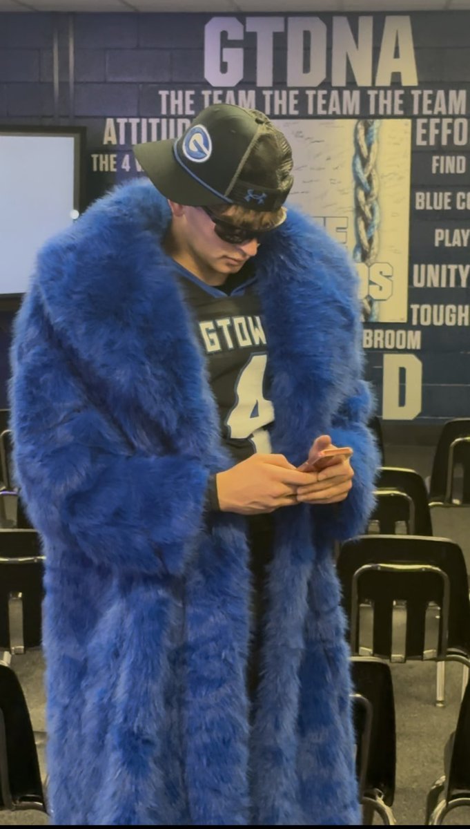 GTEagleFootball's tweet photo. Loading leadership photos….Getting ready! Y’all aren’t ready for these!! @CoachGriffGHS #EFND #Closethegap https://t.co/iCJFl7P6hP