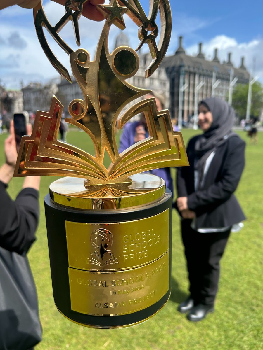 SchoolsPrize's tweet photo. A well-deserved recognition, symbolised by the Global Schools Prize trophy 🏆

Congratulations to #GlobalSchoolsPrize 2026 winner Alsama Project for transforming education for displaced young people and proving what’s possible in the most challenging circumstances.

@varkeyfdn https://t.co/QWuG8YarPm