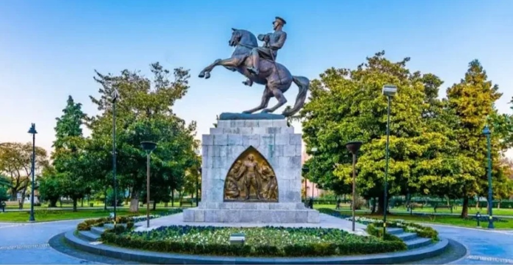 Alaattin_Aktas's tweet photo. Birkaç dakikanızı ayırıp düşünün! 
"38 yaşındayken ne yapıyordum, hayatta neleri başarmıştım?" 

Eğer daha küçükseniz kendinize şunu sorun! 
"38 yaş için hedefim ne?" 

1881-1919
Yaş 38... 
Yalnızca 38... 

Saygı ve minnetle... https://t.co/YdeEhc52mR