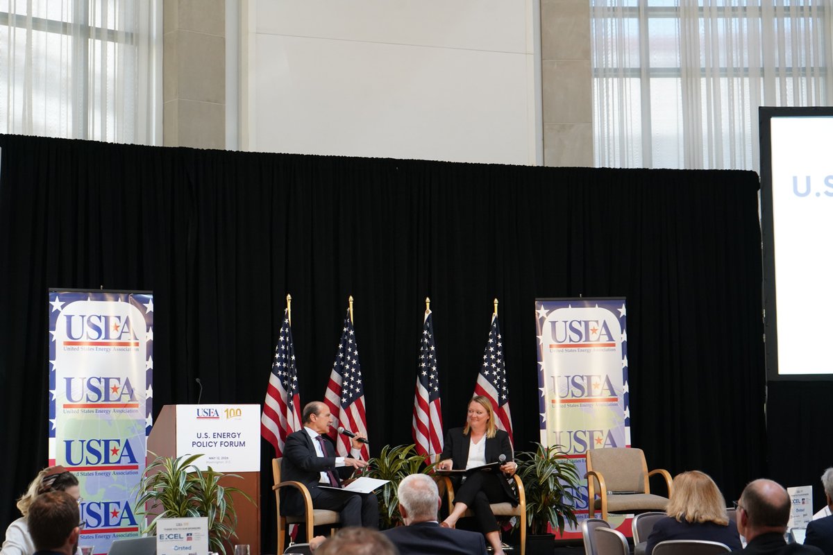 WHCEQ47's tweet photo. Chairman Scarlett joined USEA President &amp; CEO Mark Menezes at the US Energy Policy Forum to discuss reforms to Federal permitting that have taken place under the Trump admin. to support America’s energy security and global leadership. https://t.co/mIIkSlIGFG