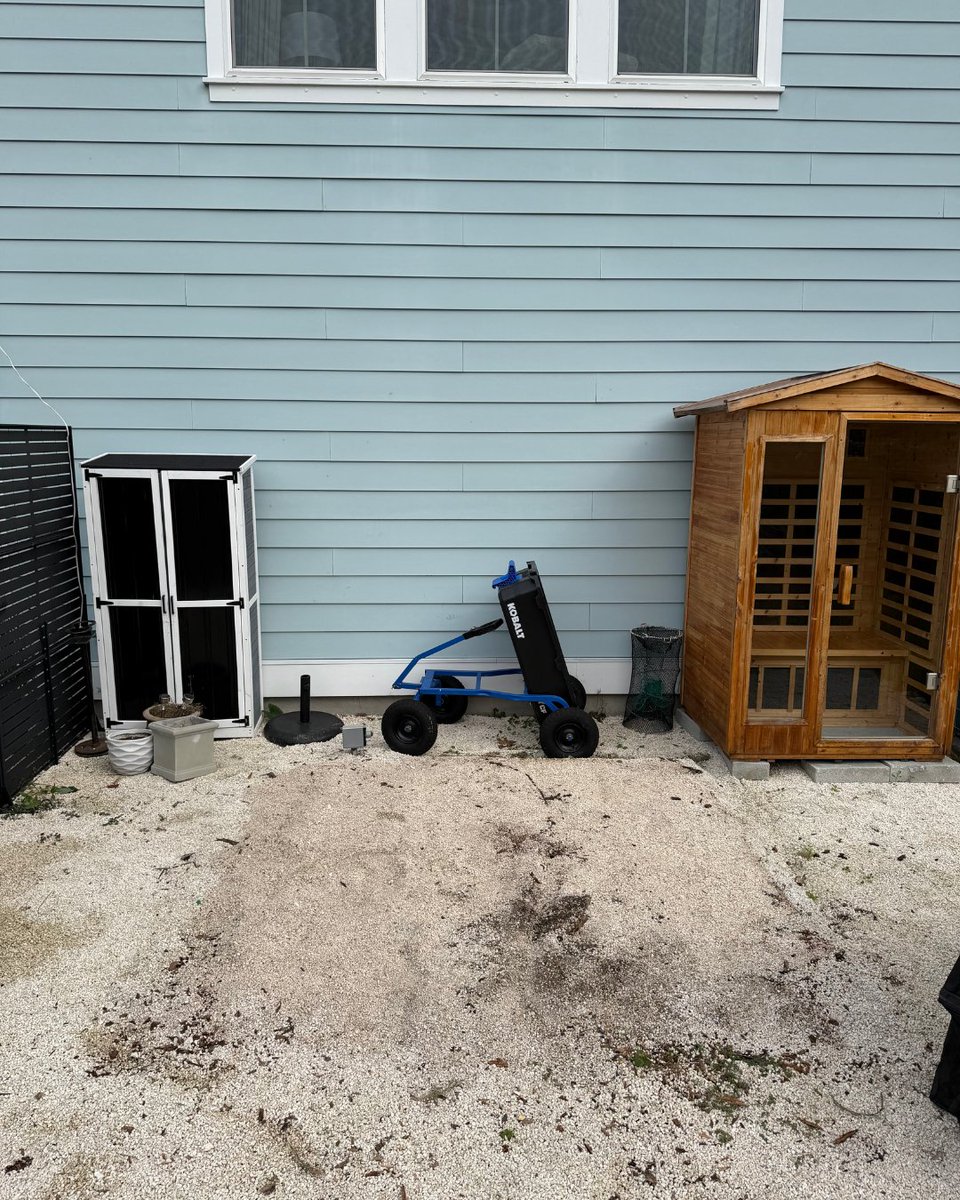BDJunkremoval's tweet photo. 🌳 Backyard Clearout 
🐾 Black Dog Junk Removal 
👉 Ready for your transformation? Contact us today! ☎️ 843-920-JUNK (5865) 
⚡ Fast and Friendly Service 
📍 Charleston, SC
#BlackDogJunkRemoval #CharlestonSC #JunkRemoval #BackyardCleanout #JunkRemovalNearMe #Transformation https://t.co/Wdci1s9H4q