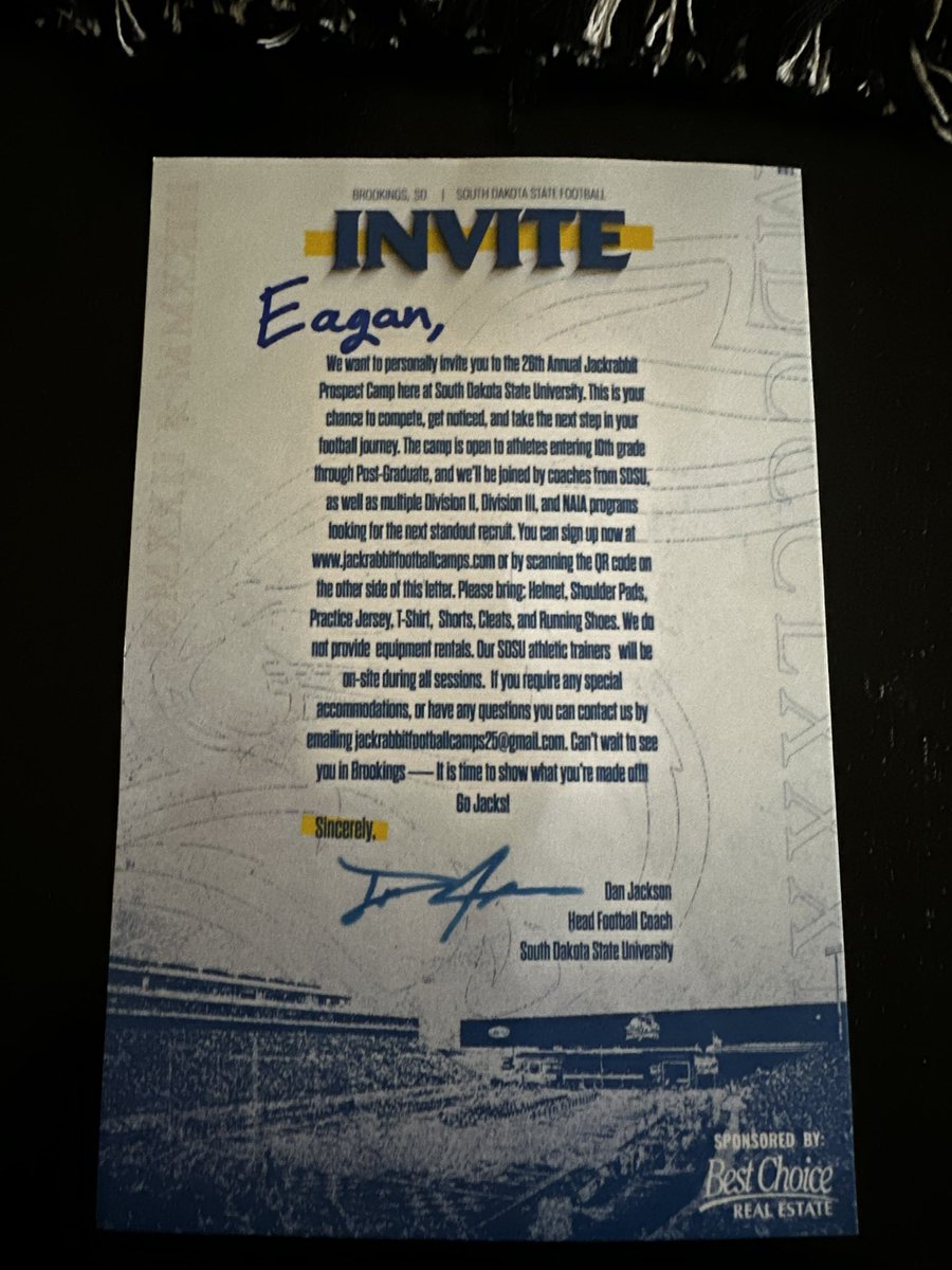 EaganHunt's tweet photo. Thank you @CoachDtjackson for the camp invite and opportunity! @iowapreps @PrepRedzoneIA @ByRobHowe @CoachTwait75 https://t.co/JDNFbe7YxU