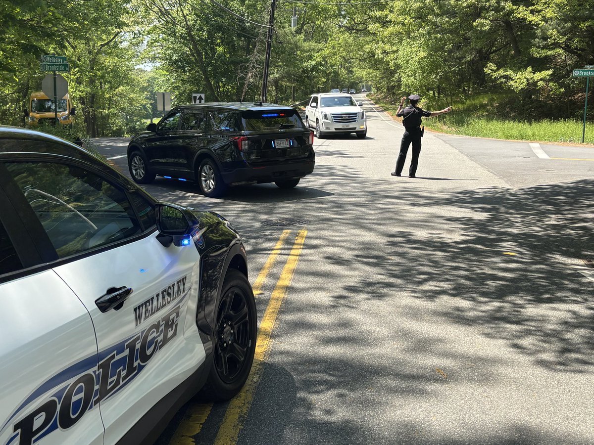 Wellesley Police tweet media