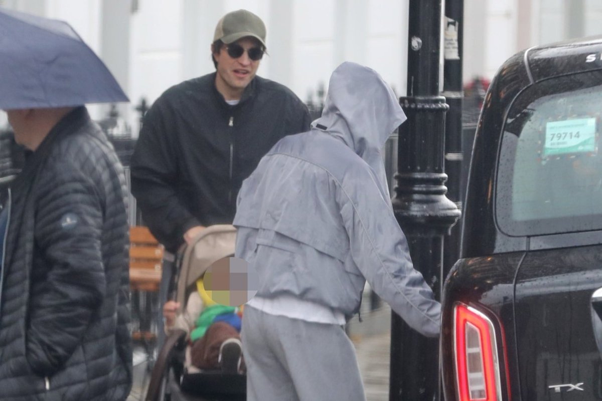 Robert Pattinson Photos | Fansite tweet media