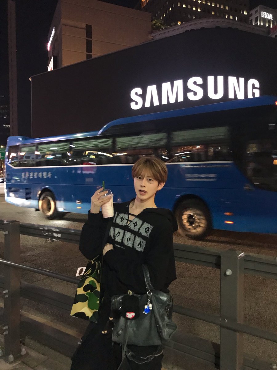 2xiiny's tweet photo. これで無加工なんだるい https://t.co/AbhOSO8Cik