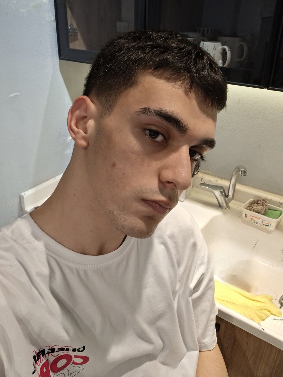 Je Suis Alii tweet media