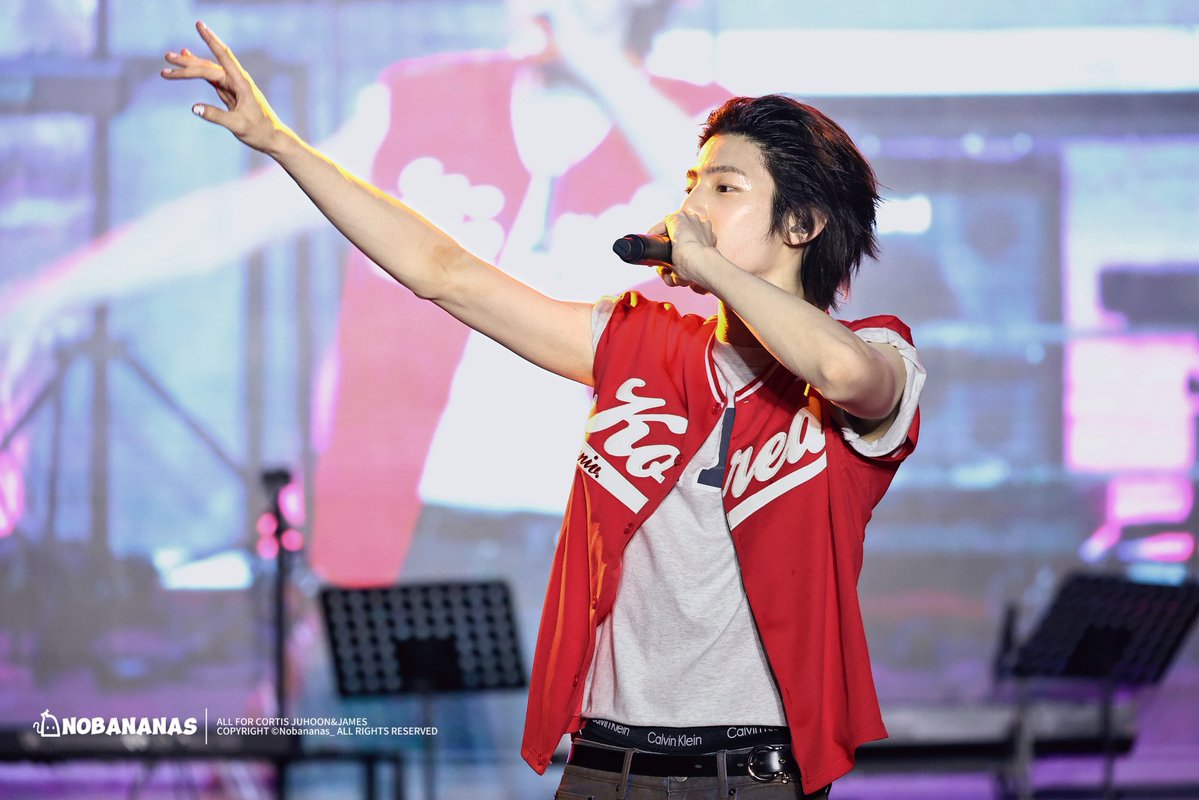 juhoon pics tweet media
