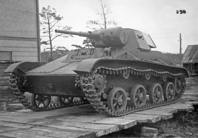Tank Archives tweet media