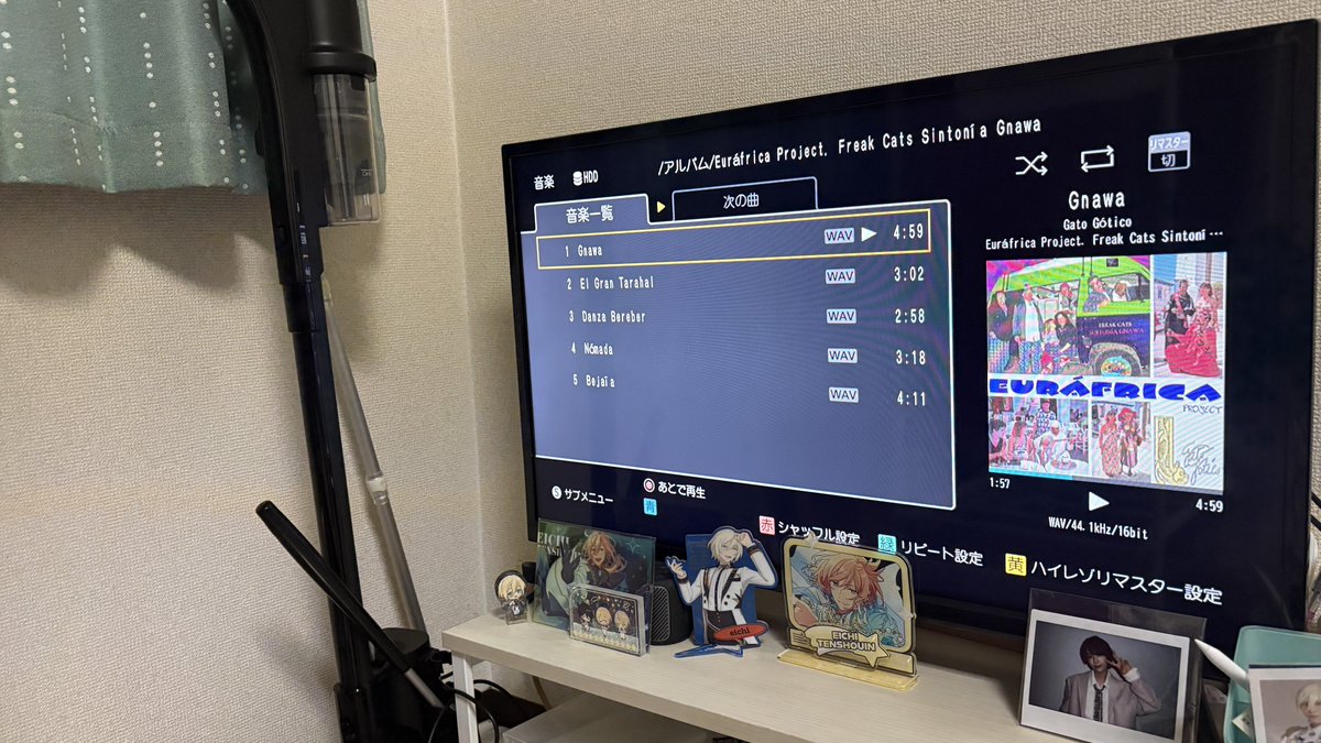 しろ tweet media