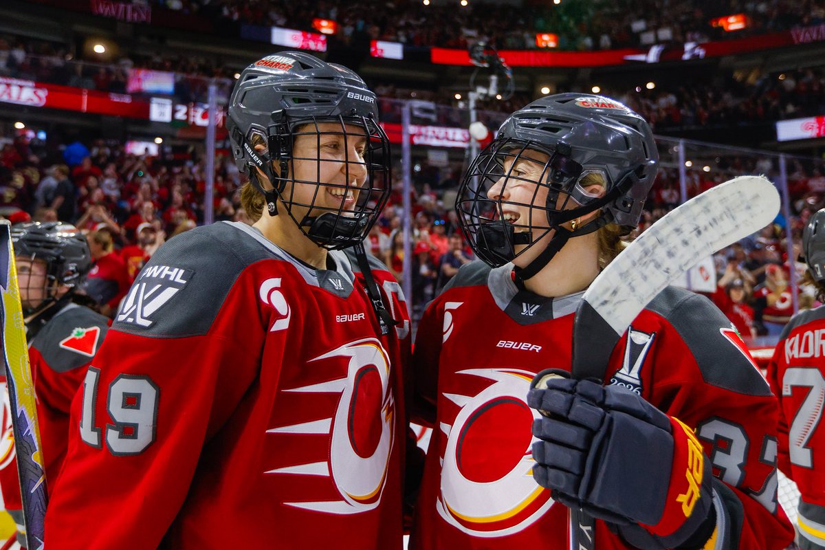 PWHL_Ottawa's tweet photo. WHY WOULDN'T YOU WANT TO BE A PART OF THIS?! 🔋⚡️ https://t.co/Je22c4jR3n