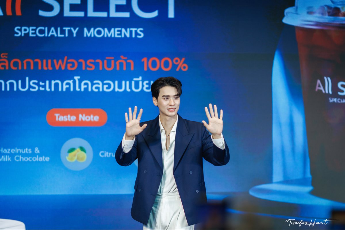TimeForHarit's tweet photo. เวลาผ่านไปไม่ถึงปี พี่เห็นเก่งเหลือตุวเท่านิ🤏🏻แล้ว
ภูมิใจจังเลยน้า คนเก่ง ที่เก่งสมชื่อเลย 🫶🏻
ALL SELECT EVERYDAY WITH KENG
#KengHarit
#AllselectxKengharit
#AllSelect711THXKengHarit
#TimeForHarit https://t.co/IFBL4DYAzB