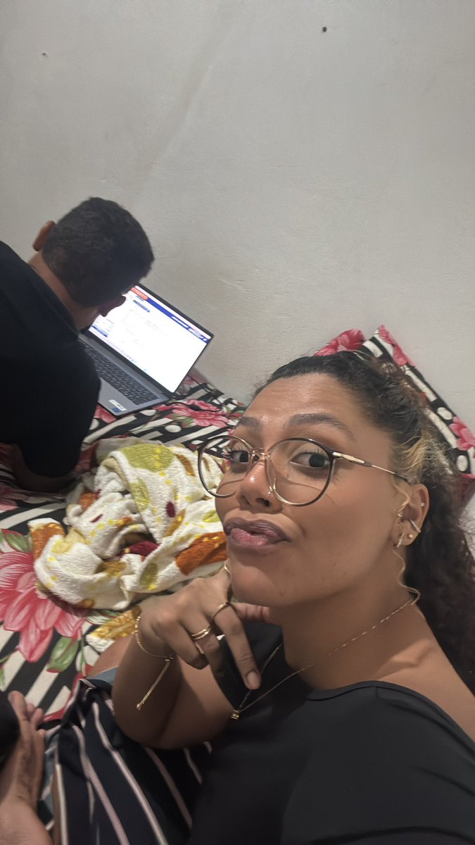 Mirelly Victória tweet media