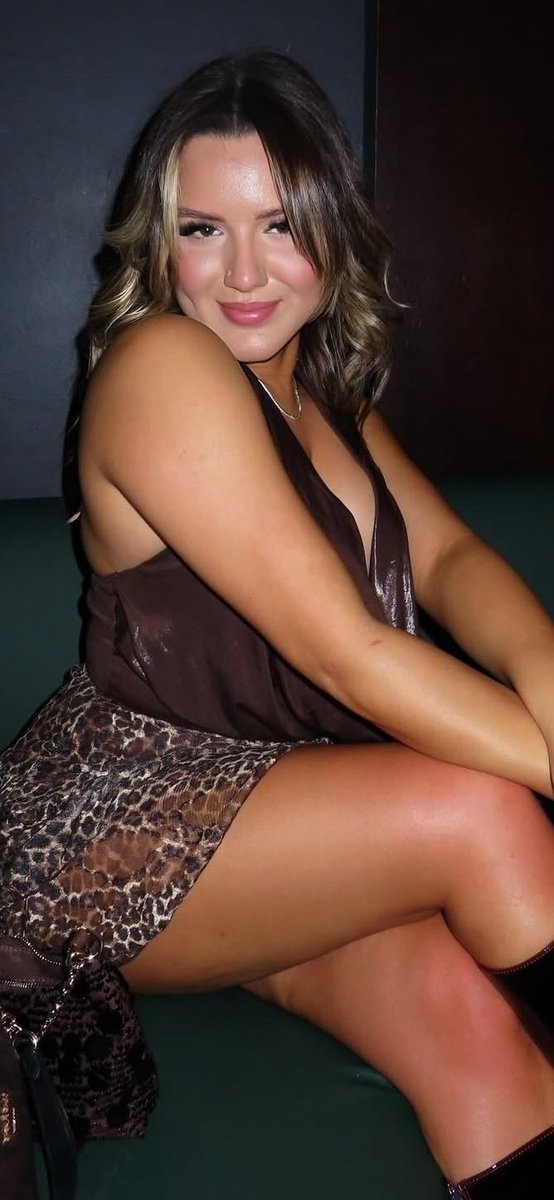 randomalt3632's tweet photo. Cuck wants to see his gf being fucked my a big cock, comment what you���d do to her 

#wankchat #irls #cuck #feargasm https://t.co/0gD8tw0Q79