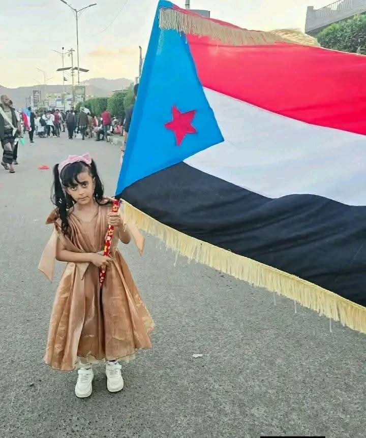 حنان با وزير tweet media