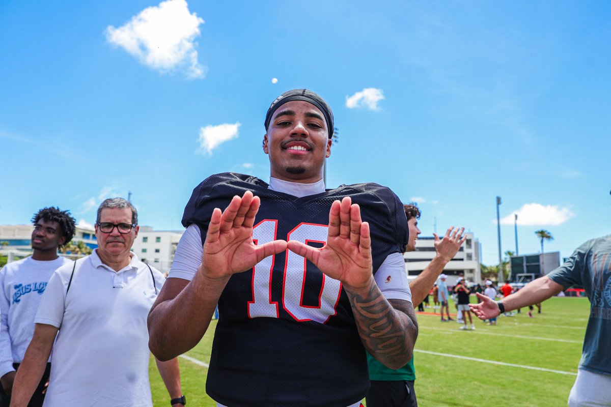 SleeperCFB's tweet photo. 2026 Preseason ACC QB Rankings:

1. Darian Mensah
2. Jaron-Keawe Sagapolutele
3. Mason Heintschel
4. Ethan Grunkemeyer
5. CJ Bailey
6. Kevin Jennings
7. Beau Pribula
8. Steve Angeli
9. Lincoln Kienholz
10. Alberto Mendoza
11. Christopher Vizzina
12. Mason McKenzie
13. Taron Dickens
14. Walker Eget
15. Ashton Daniels
16. Gio Lopez
17. Davis Warren
