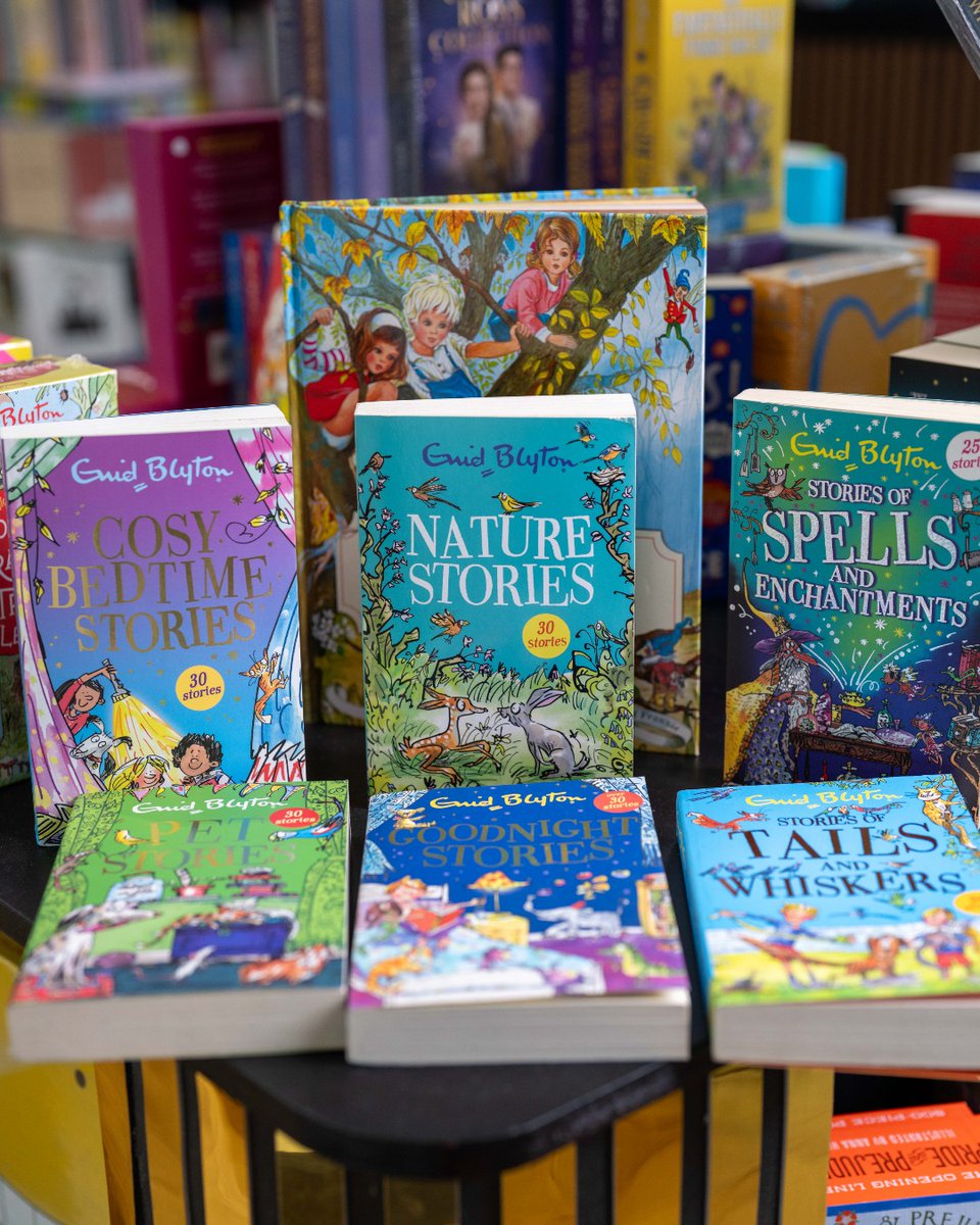 FourwaysMall's tweet photo. Turn the page to something new 📖💫
Find your perfect read at Estoril Books, where every visit opens the door to new ideas, new adventures and unforgettable stories. 📚

#FourwaysMall #ShopAtFourwaysMall #EstorilBooks https://t.co/RyRH8iP8XV