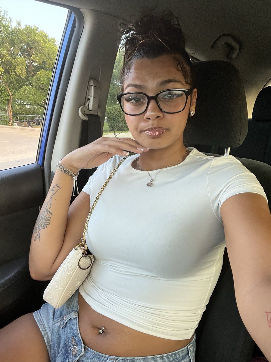 Prettyluxeee_'s tweet photo. I just be looking so cutesieeeee😩😩😍😍😍

#foryou #prettygirl https://t.co/4UMJHeV1bc