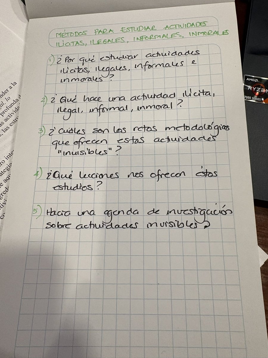raulpacheco's tweet photo. Cuando estoy armando una ponencia o un capítulo o artículo, SIEMPRE el primer paso que llevo a cabo es crear un esqueleto (outline) que muestra la estructura de la ponencia y las preguntas que pretendo responder en ella. 

Este esqueleto lo escribo a mano, en papel. #RPVTips https://t.co/WJudvA3JLQ