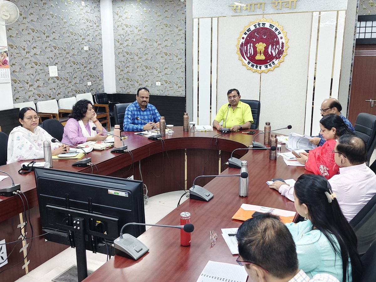 Rewa Commissioner tweet media
