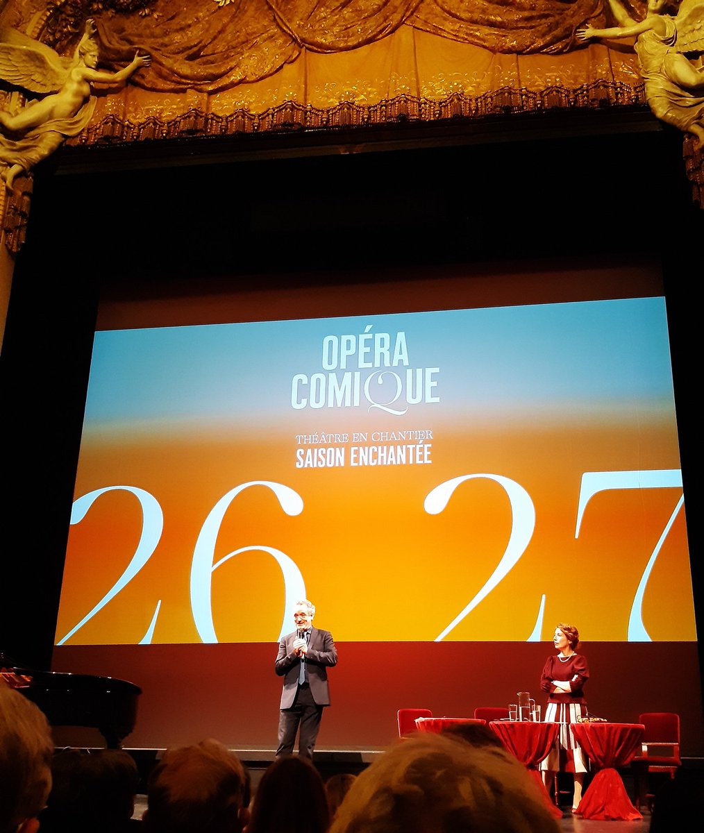 Reine_deCoeur's tweet photo. Présentation de la prochaine saison à l' @Opera_Comique par @LouisLangree : une saison résolument originale avec des créations et des représentations hors les murs. Malgré les travaux,la salle Favart accueillera des concerts,des masterclasses et des joutes oratoires 🎼🎭 https://t.co/UAx1XTfJ76