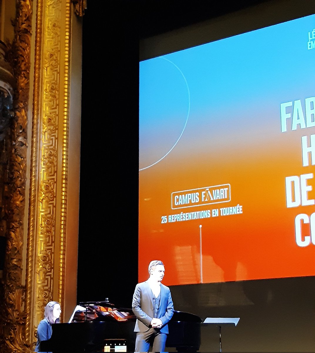 Reine_deCoeur's tweet photo. Présentation de la prochaine saison à l' @Opera_Comique par @LouisLangree : une saison résolument originale avec des créations et des représentations hors les murs. Malgré les travaux,la salle Favart accueillera des concerts,des masterclasses et des joutes oratoires 🎼🎭 https://t.co/UAx1XTfJ76