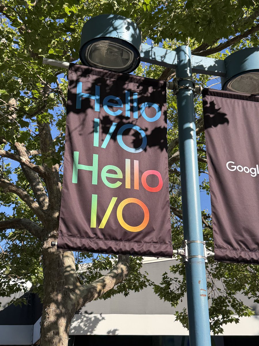 Melinda_DS's tweet photo. C’est parti pour la saison printemps-été 2026 des confs tech. Premier arrêt: #GoogleIO26 https://t.co/swCzqb6ahQ