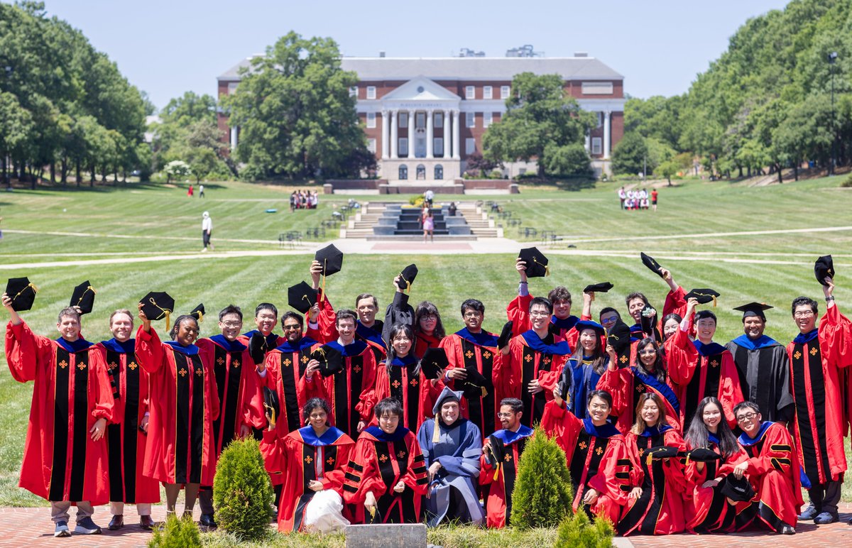 umdcs's tweet photo. 🦾 And there you have it, they’re off to create the next big thing, advance research and change the world. @UofMaryland CS Terps🎓 https://t.co/tmwjl9Ud7d
