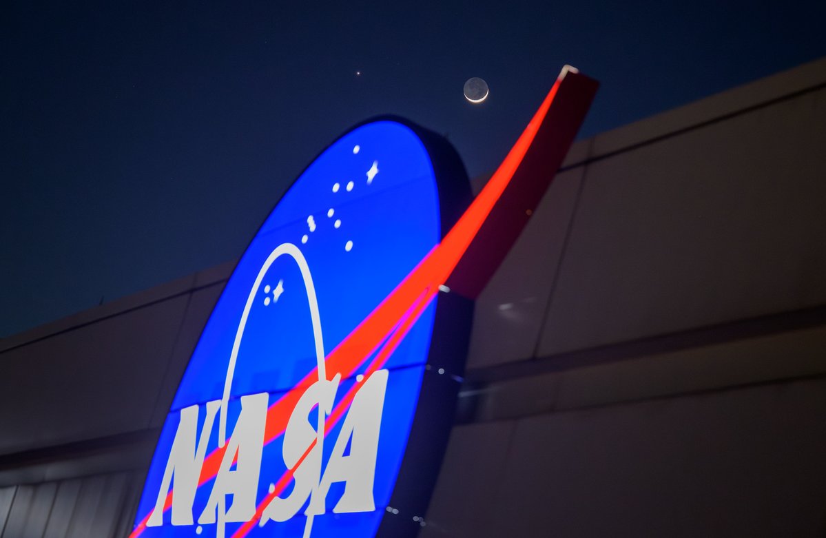 NASA tweet media